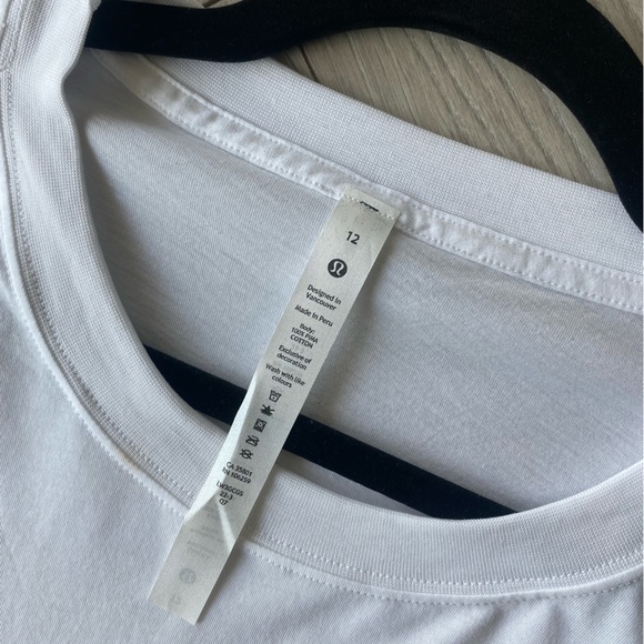 Lululemon white all yours cropped tee - Picture 3 of 4